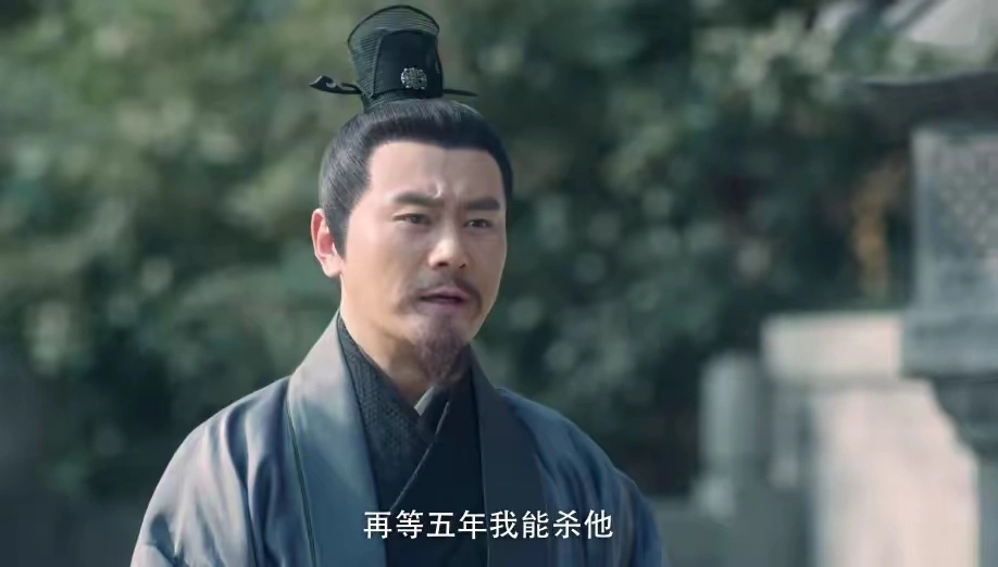 雪中悍刀行：轩辕敬城为何不学曹长卿儒道转霸道打败轩辕大盘呢？