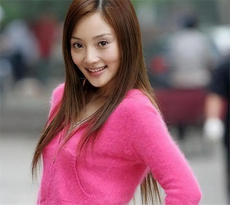 李小璐：年轻时管不住下半身，如今让自己的女儿买了单，她后悔吗