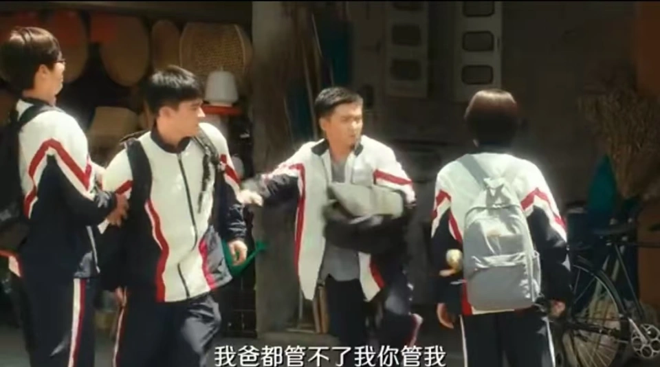 躲过男主欧豪，被男二磕到，5年三搭白鹿都没混出个名分，真让人心疼