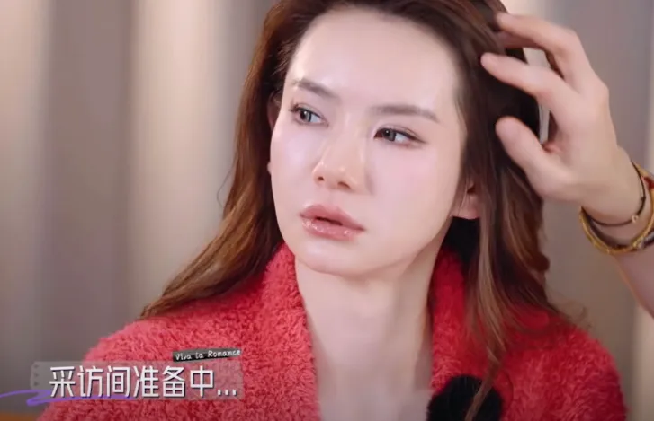 “打针脸”对比天然脸？脸垮僵硬不敢笑，《妻子7》暴露人间真实
