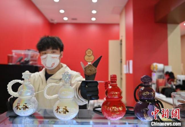 吉林长春中药甜品走红 创新甜品吸引体验热潮