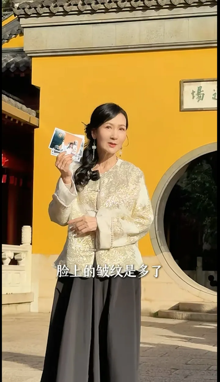 67岁“小青”陈美琪豪门秘史曝光！密会破产旧情人做鸳鸯蛋，网友惊呆：马家前夫输惨了！
