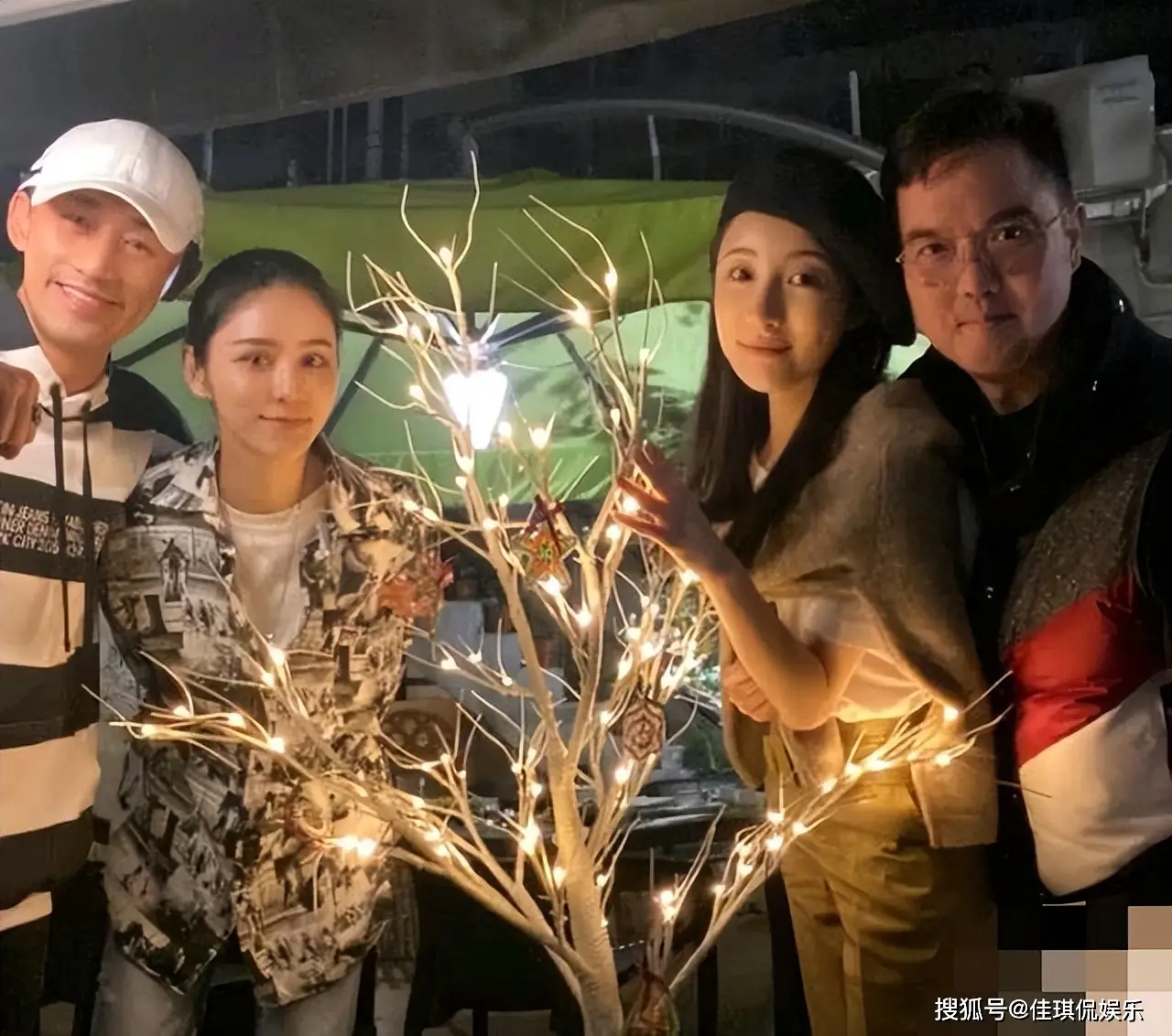 林峯妻子彻底暴露"真面目"，同是拜金女，手段不同，结局不同